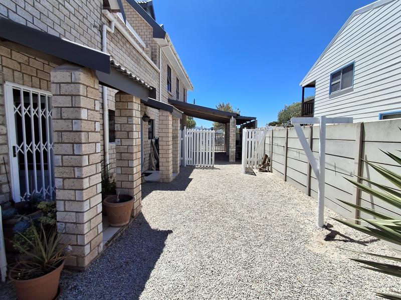 5 Bedroom Property for Sale in Britannia Bay Western Cape
